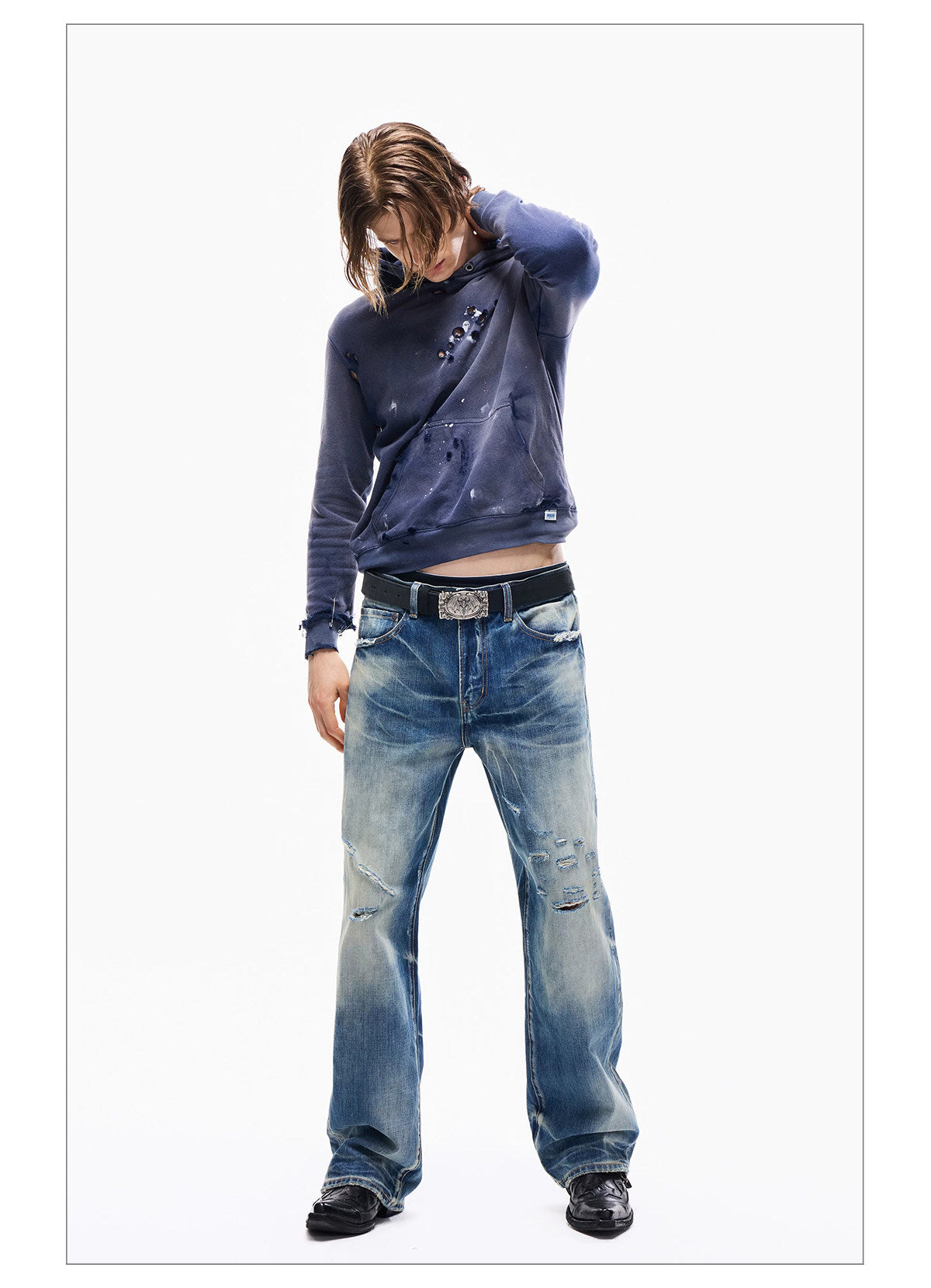 Wind02 Glacier Distressed Straight Jeans