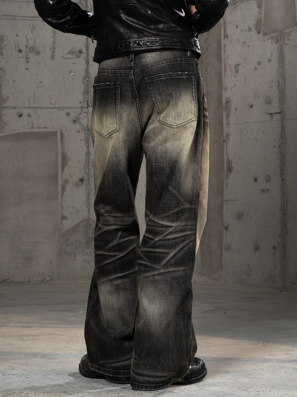 Black Brown Red Washed Jeans