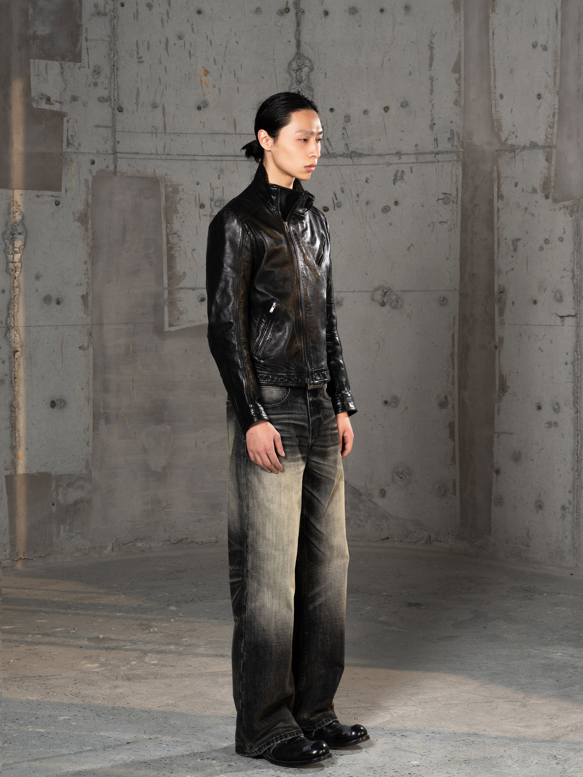 Black Brown Red Washed Jeans