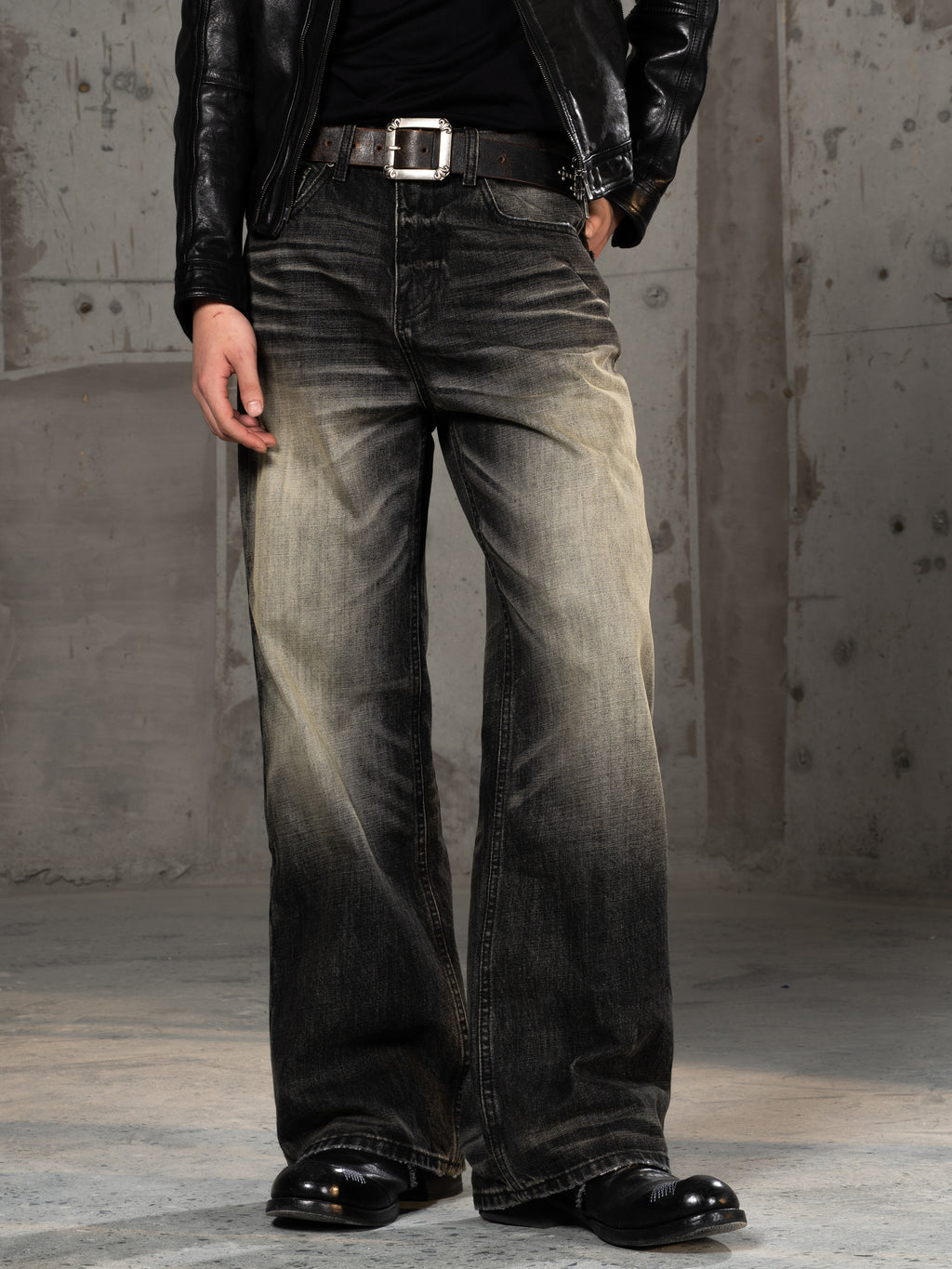 Black Brown Red Washed Jeans